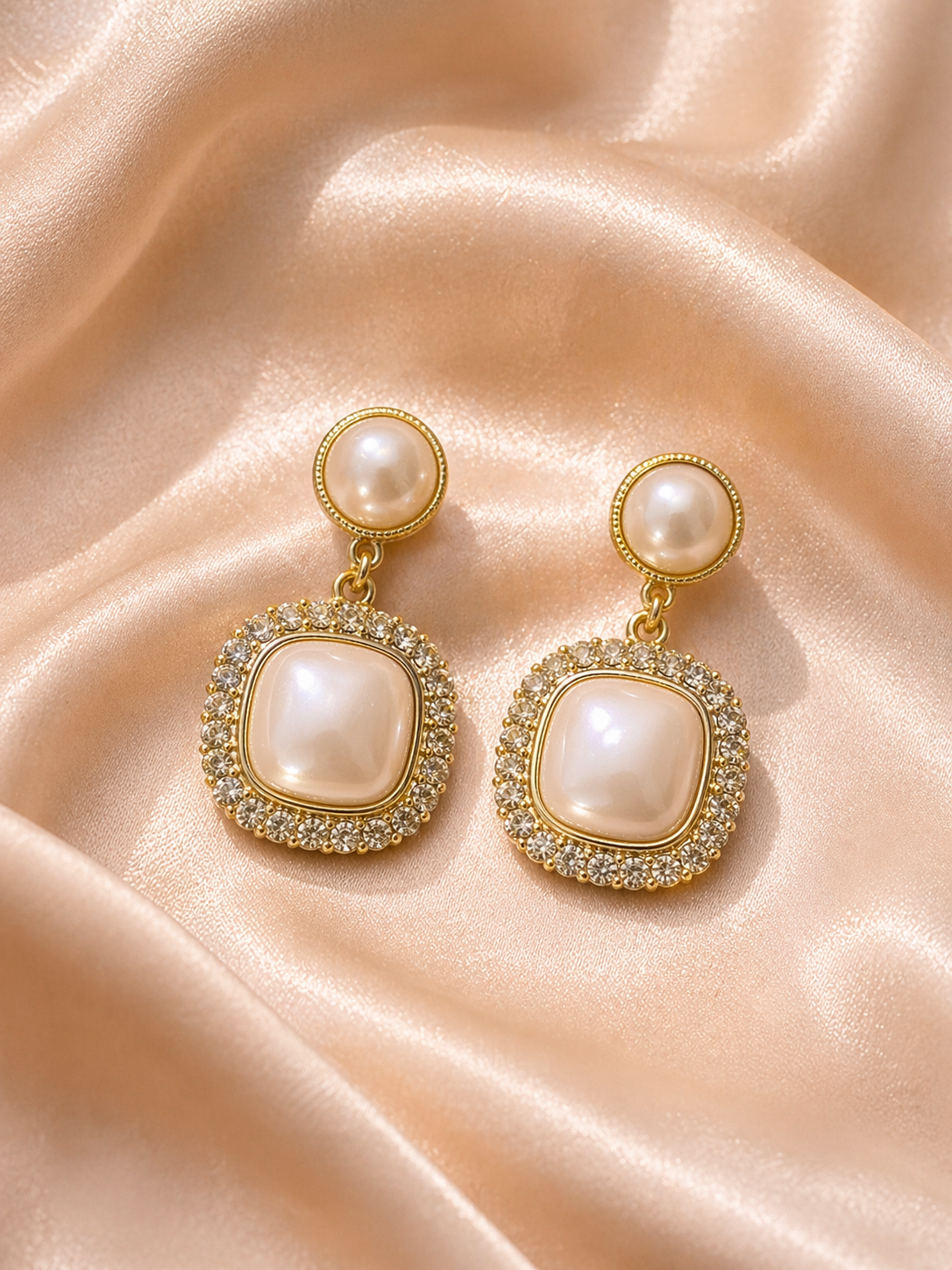 Ivory Pearl Halo Luxe Earrings