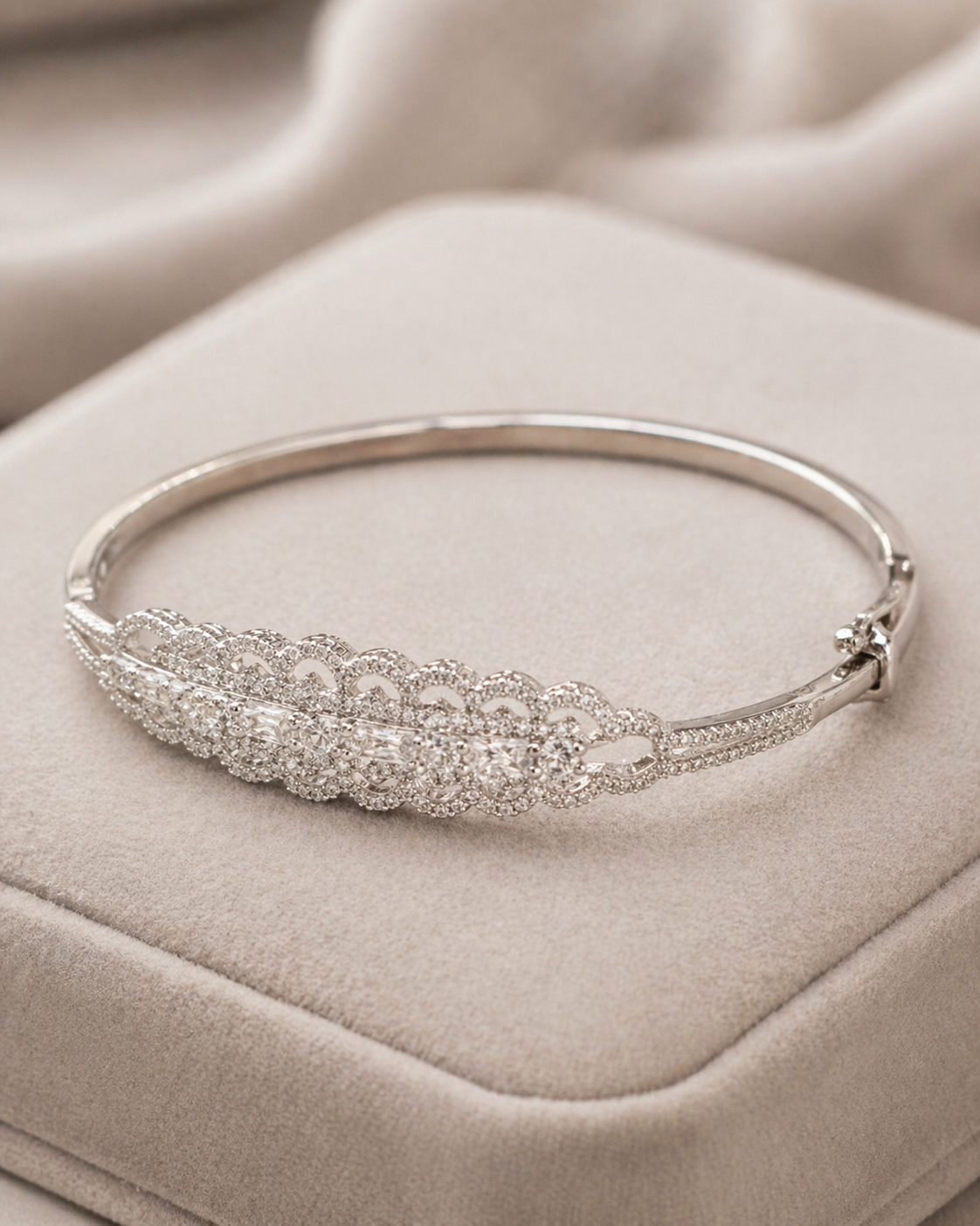 Silver Crystal Wave Kada