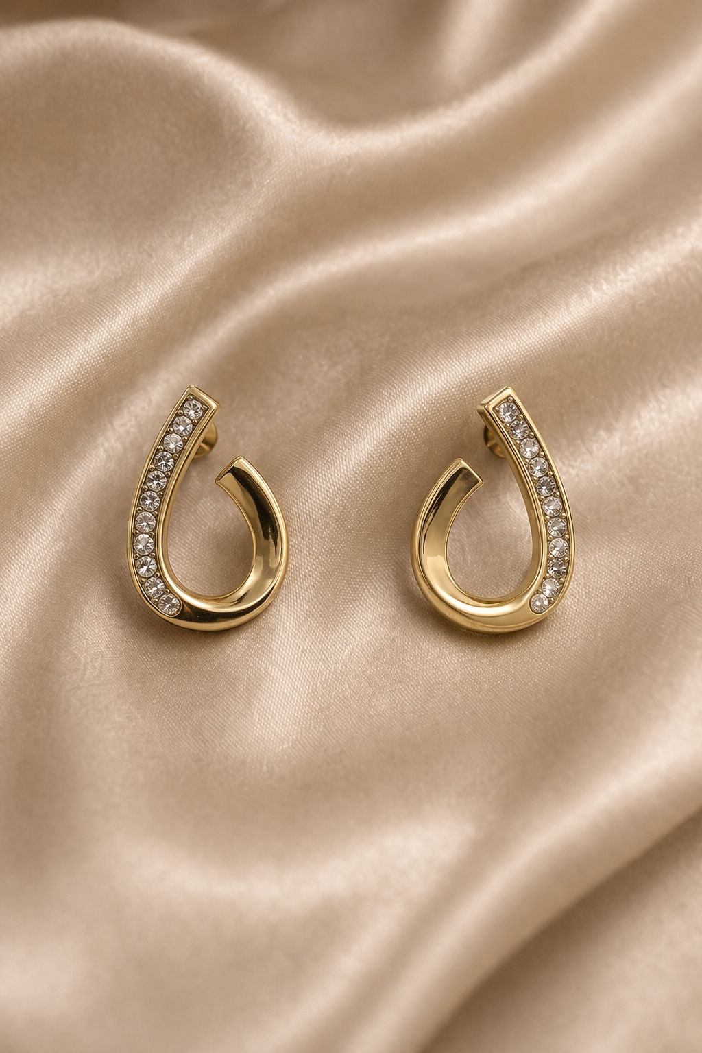 Golden Curve Spark Earrings