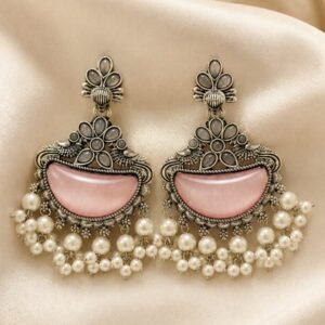 Blush Pearl Antique Earrings