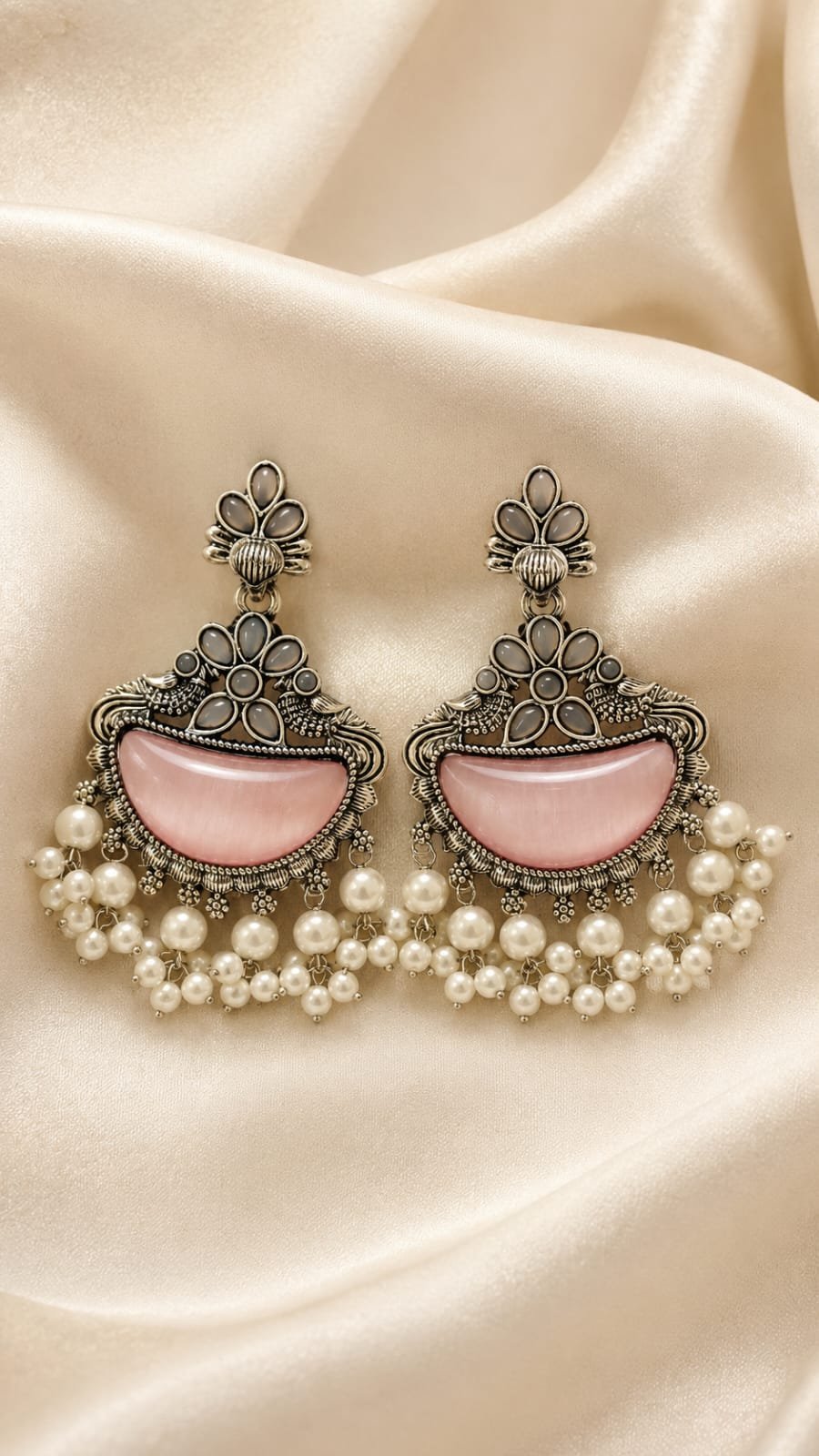 Blush Pearl Antique Earrings