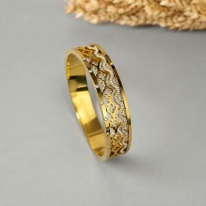Aura Filigree Clover Bangle