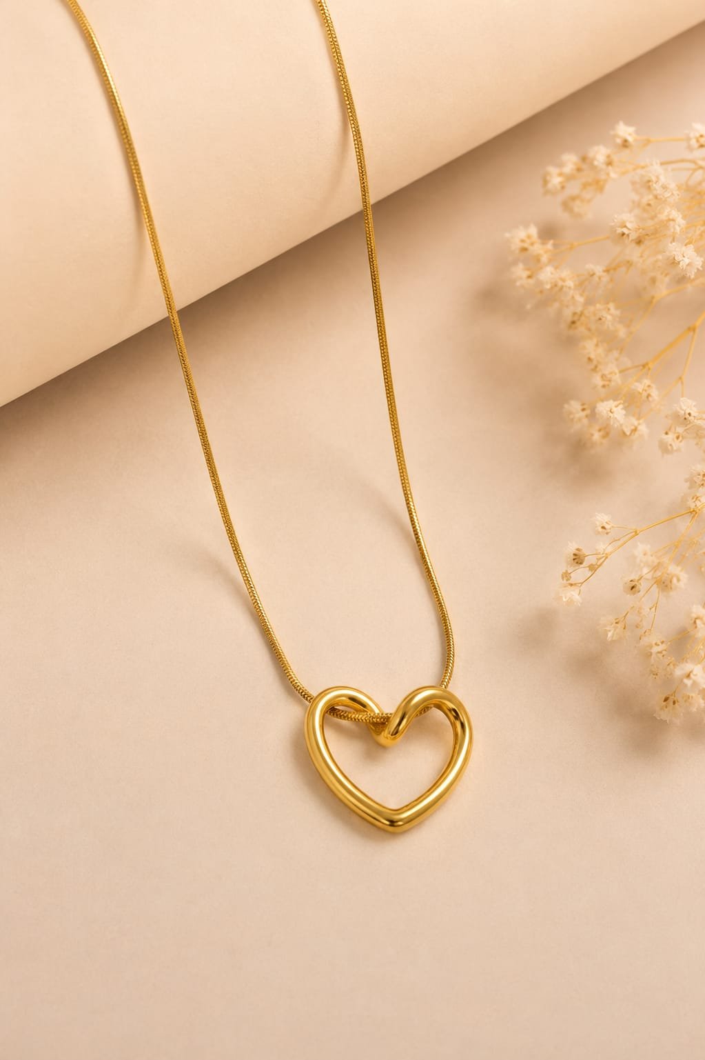 Aria Open Heart Pendant Necklace